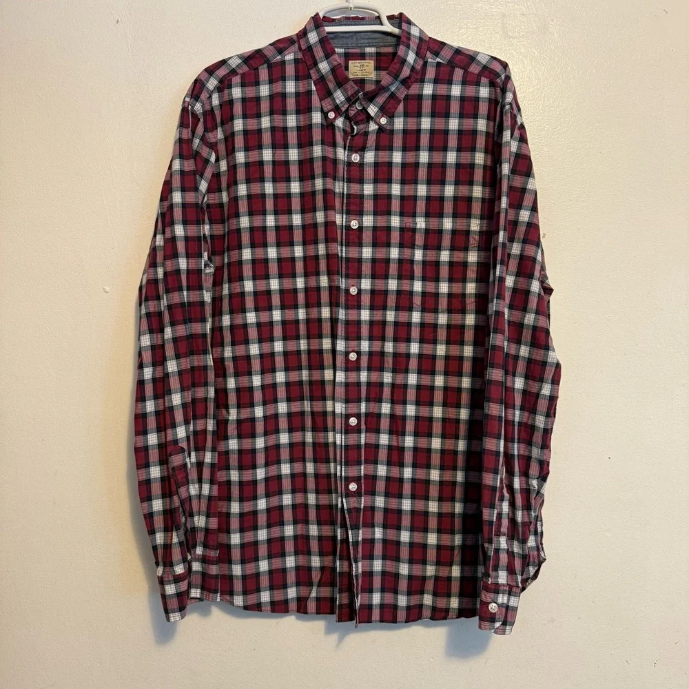 J. Crew Red and Black Plaid Men's Shirt Size XL Plain Button Down LongSleeve